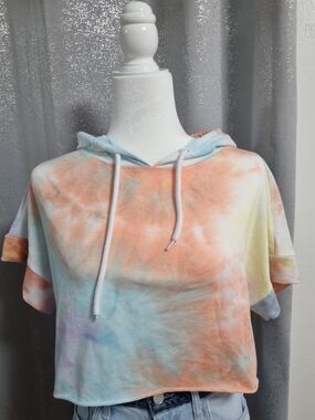 Roma Concept by Rosee Tie Dye Cropped Hoodie Short Sleeve Pullover Size Small